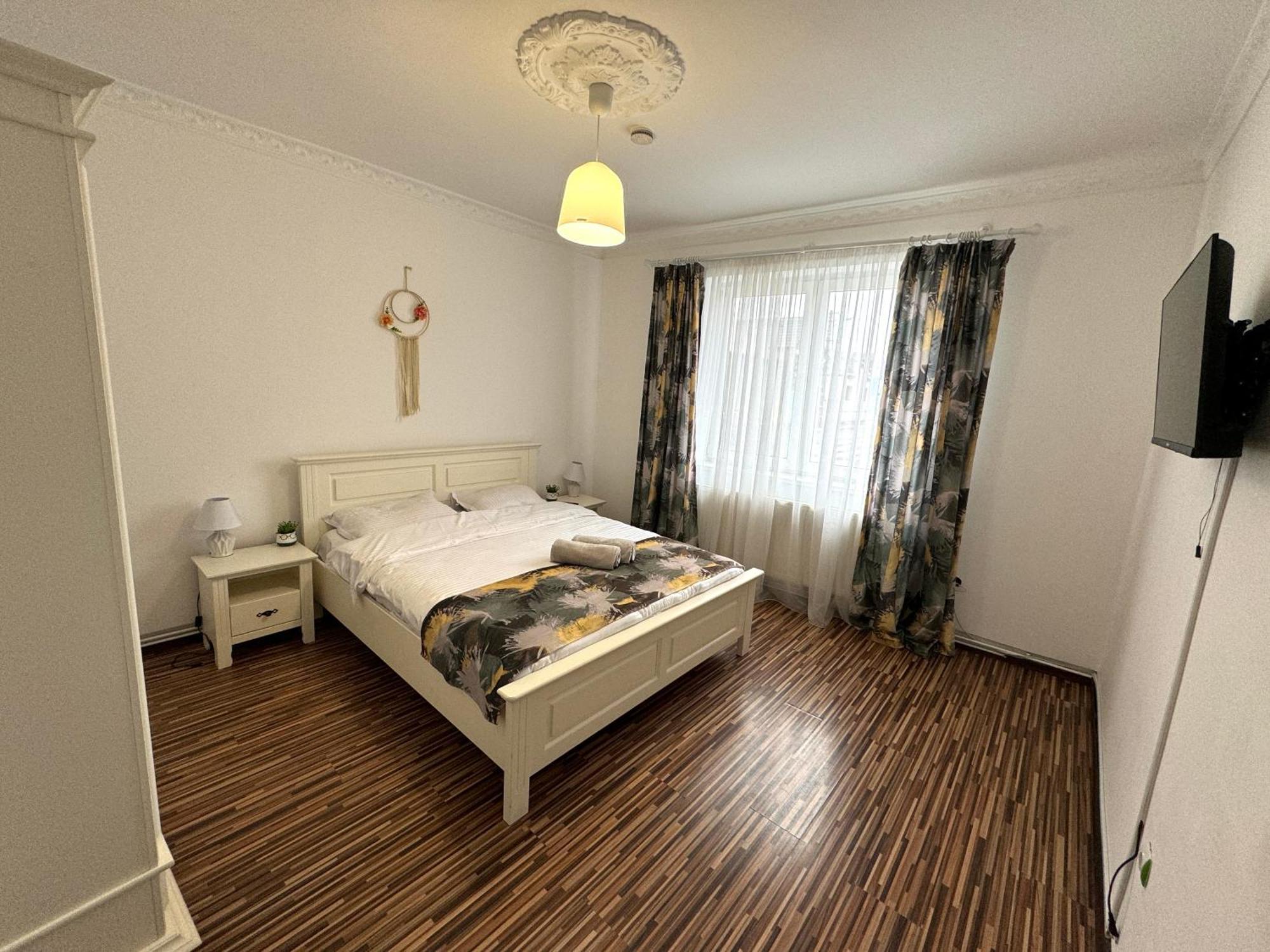 Flh - Mira Apartments Sibiu Extérieur photo