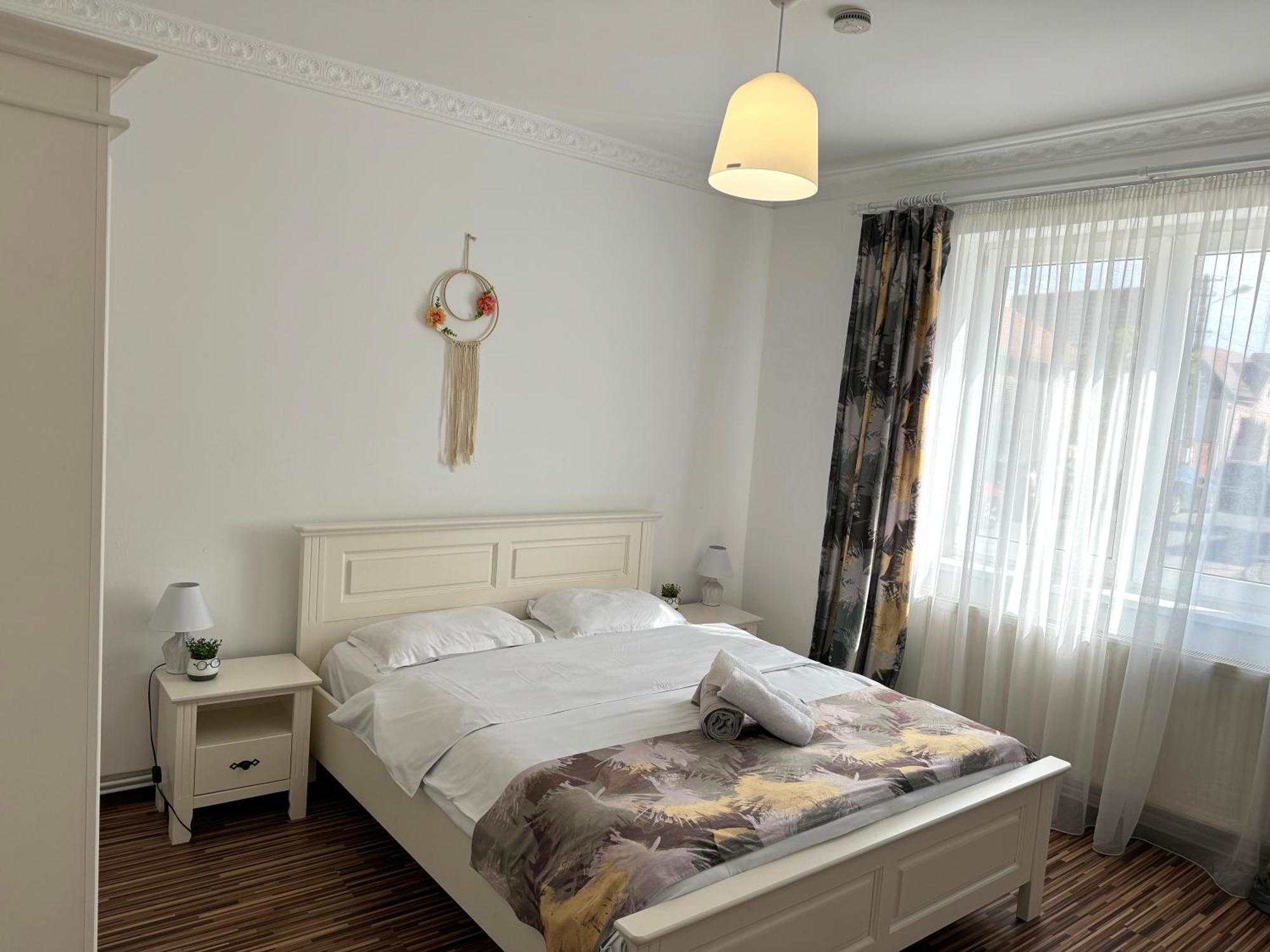 Flh - Mira Apartments Sibiu Extérieur photo