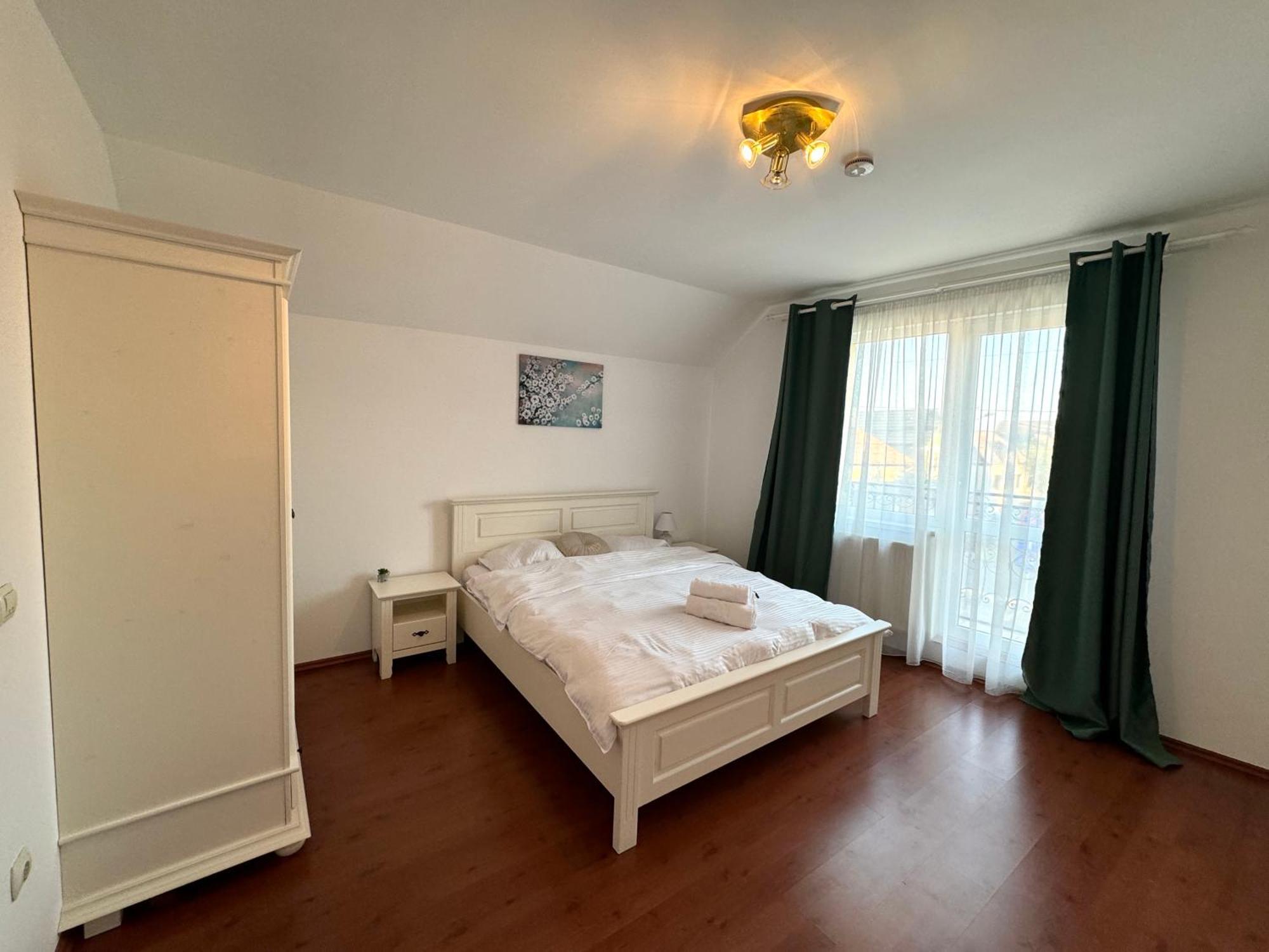 Flh - Mira Apartments Sibiu Extérieur photo